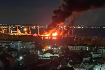 Siły Zbrojne zniszczyły rosyjski statek desantowy „Nowoczerkask” w porcie Teodozja

