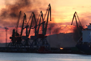 Un buque más resulta dañado por la explosión del buque “Novocherkassk” en el puerto de Feodosia
