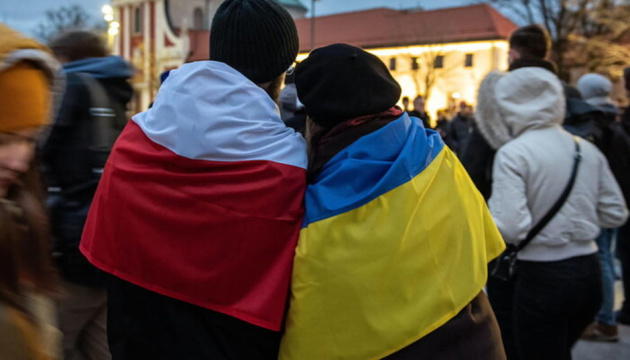 Rosyjski fejk - płatności na rzecz Ukraińców w Polsce zostaną anulowane od Nowego Roku

