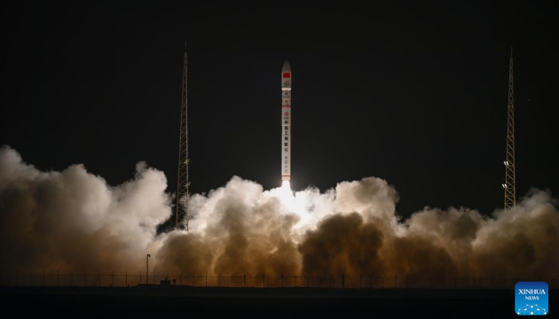 Китай вивів у космос ще один супутник зі штучним інтелектом