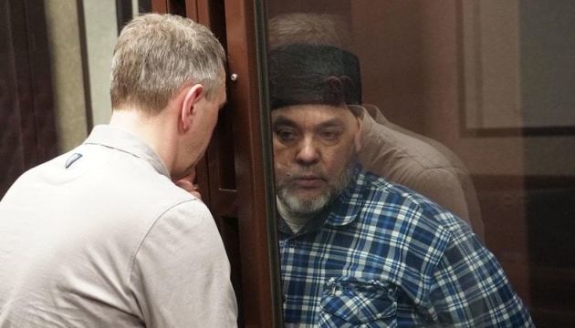 Кримського політв'язня Яшара Шихаметова винесли із зали російського «суду» на ношах