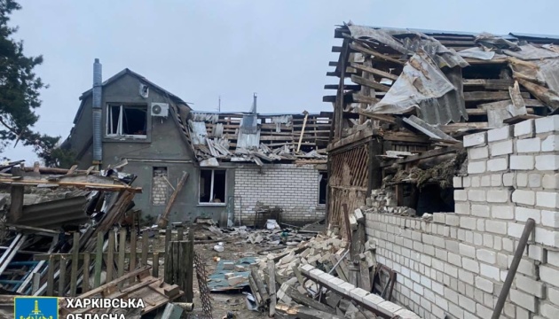 Війська РФ обстріляли Куп'янськ і скинули авіабомби на два села