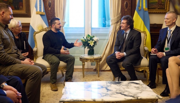 Зеленський обговорив з президентом Аргентини підготовку саміту Україна - Латинська Америка