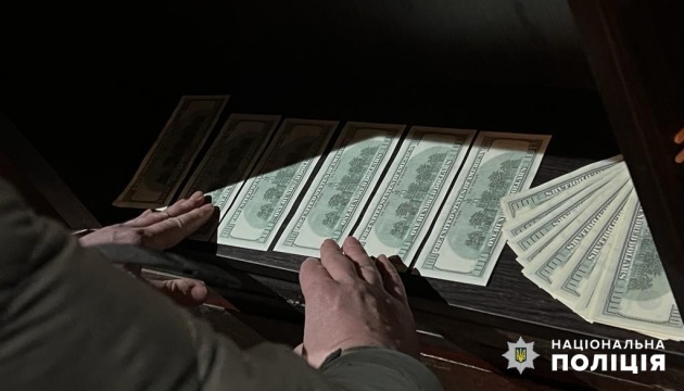 В Одесі викрили працівника ТЦК, який за гроші відправляв військовозобов’язаних за кордон