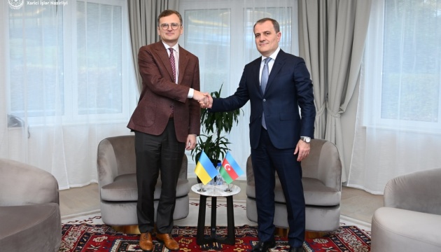 Глави МЗС України й Азербайджану обговорили Формулу миру й двосторонню співпрацю