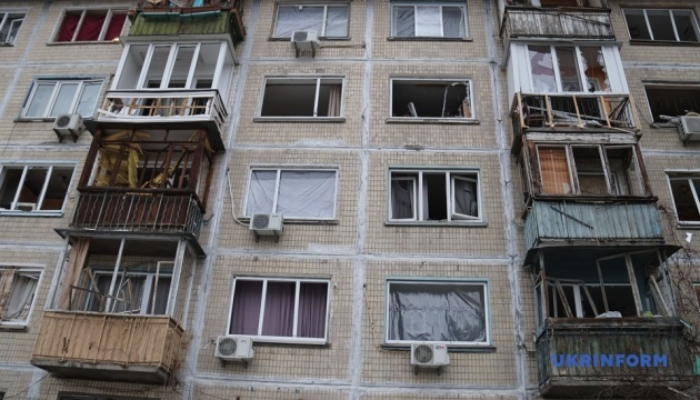 У Києві мешканців пошкодженого будинку прихистять у Пункті Незламності