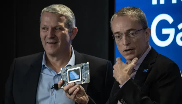 Intel представив новий чип зі штучним інтелектом, щоб конкурувати з Nvidia та AMD