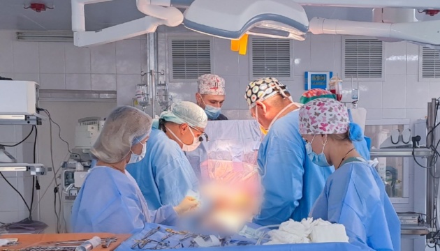 У Вінниці медики видалили металевий уламок із серця пацієнта