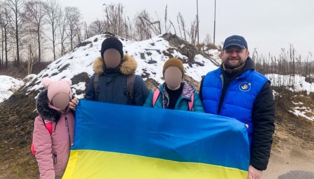 ウクライナへロシアに連れ去られていた３名の児童が帰還　カタールが仲介