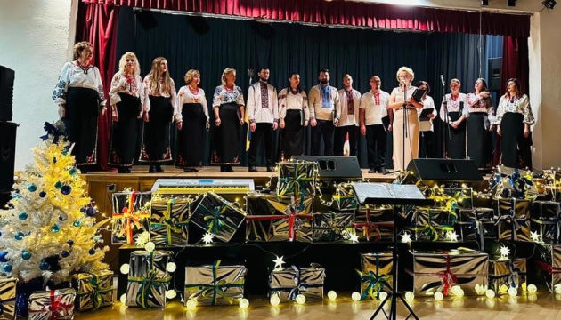 У Греції українці провели Різдвяний концерт, який поєднав три культури