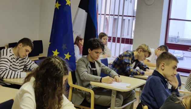В українській Школі свободи в Таллінні навчаються понад 600 дітей