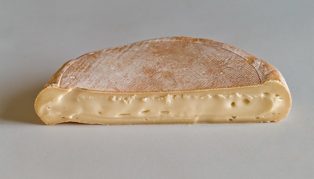 В Україну не завозили з Франції небезпечний сир зі стафілококом - у ЄС відповіли на запит
