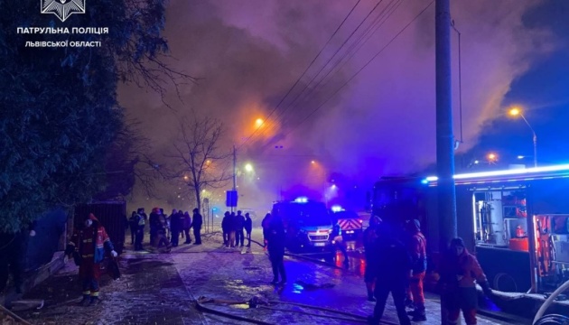 Від вибуху у Львові постраждали четверо осіб, ще двох шукають