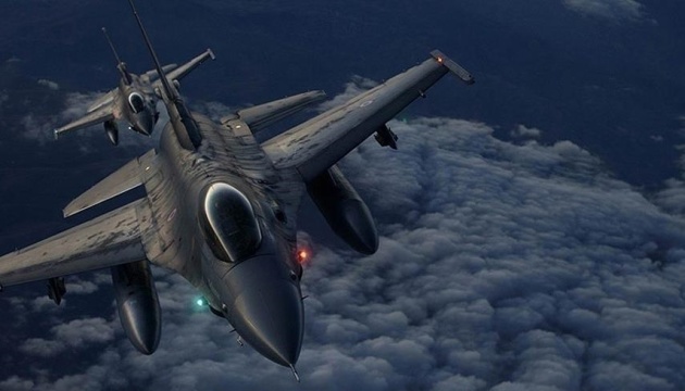 Турецька авіація уразила майже 30 цілей на півночі Іраку та Сирії