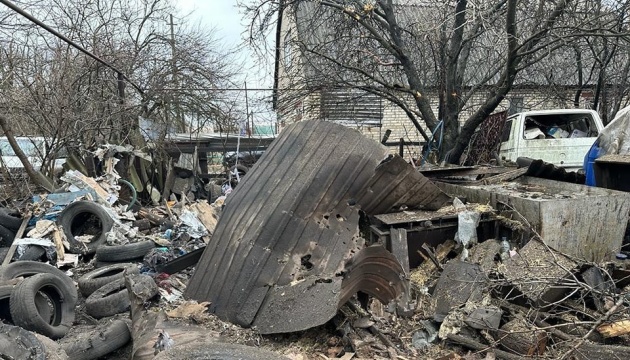 Росіяни за добу обстріляли понад 15 населених пунктів на Харківщині