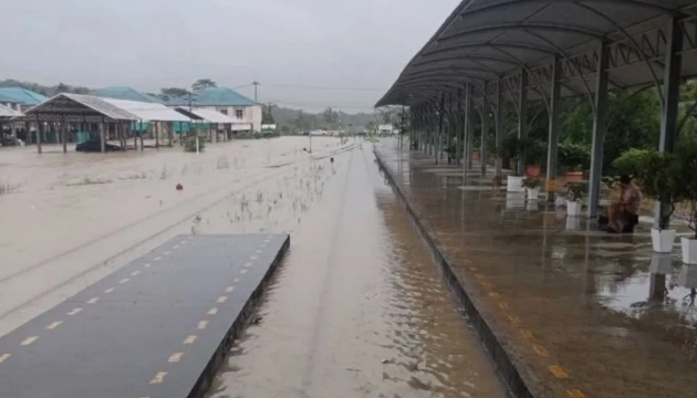У Таїланді сильні повені - вода піднялася до двох метрів, на півдні країни не ходять поїзди