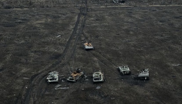 Ruská armáda stratila počas dňa na Ukrajine ďalších 1030 vojakov