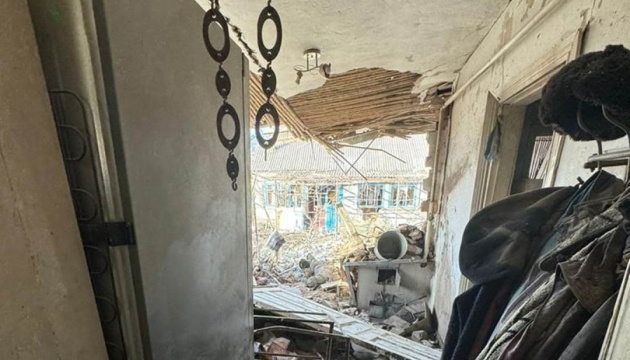 Guerre en Ukraine : Cinq morts et deux blessés dans des bombardements russes contre la région de Donetsk 