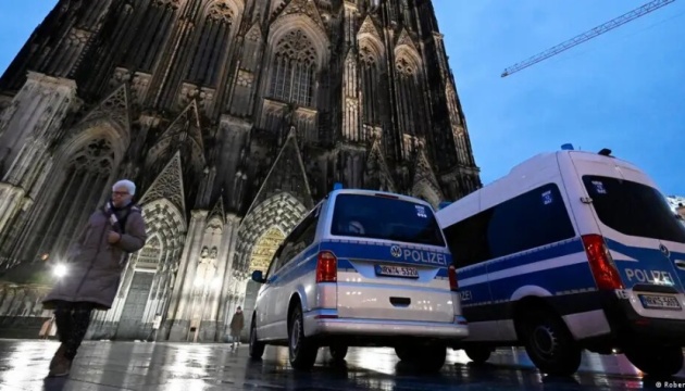 Кельнський собор закрили для туристів через терористичну загрозу