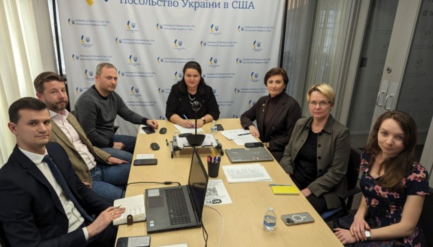 Посольство України в США провело нараду з керівниками українських громад і консулами