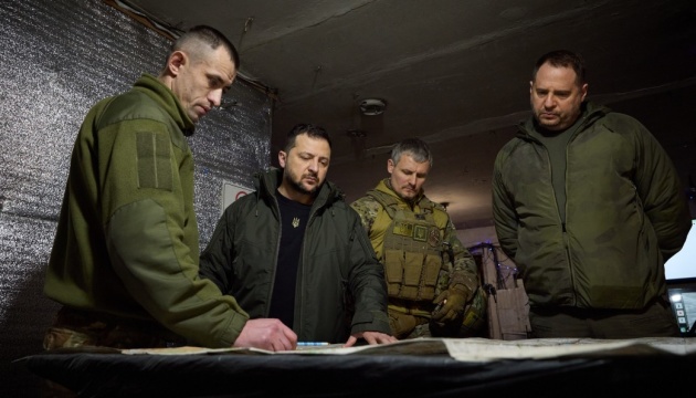 Єрмак - про Авдіївку: Ситуація складна, ідуть важкі бої, українська армія тримає фронт