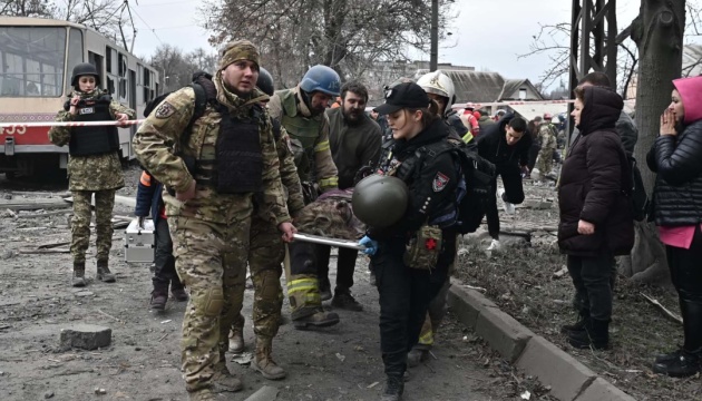 Russischer Luftangriff: Trauertag in Saporischschja nach Tod von neun Menschen