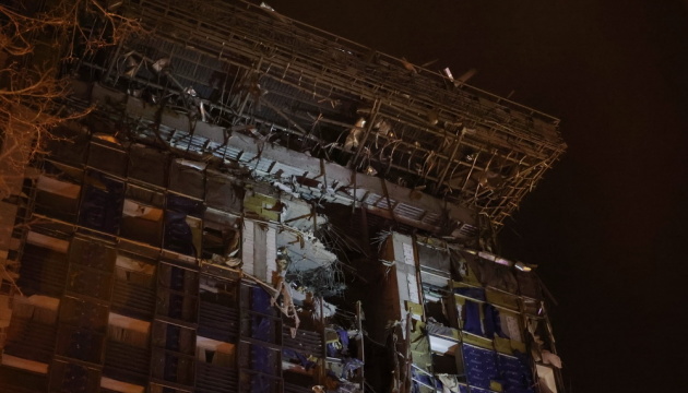 На Харківщині внаслідок нічної атаки РФ троє загиблих, кількість поранених у Харкові зросла до 28