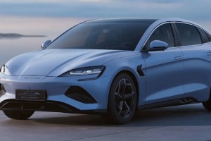 Китай залишається лідером за обсягами продажу нових авто