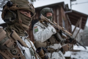 НАТО розглядає план евакуації поранених військових у разі війни з Росією - Reuters