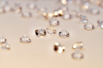Imports of diamonds from Russia to EU banned from today