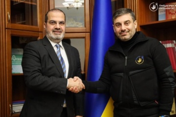 ウクライナの人権担当全権とカタール大使、ロシア連れ去り児童の帰還につき協議
