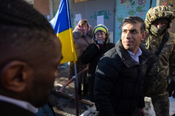 Sunak during Kyiv visit: “Britain is with you”