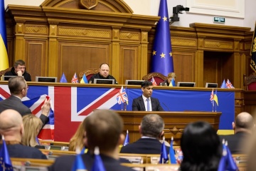 Sunak delivers speech in Ukrainian parliament