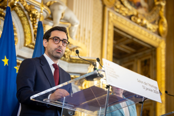 Ministro de Exteriores: Francia reforzará la capacidad de Ucrania para producir armas en su territorio
