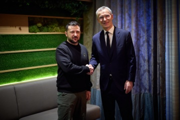 À Davos, Volodymyr Zelensky s’est entretenu avec Jens Stoltenberg 