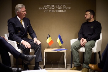 Volodymyr Zelensky rencontre le roi Philippe et Alexander De Croo à Davos 
