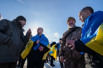 207 ukrainische Gefangene kehren nach Hause zurück