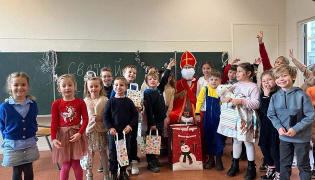 Святий Миколай завітав в усі українські школи Нідерландів