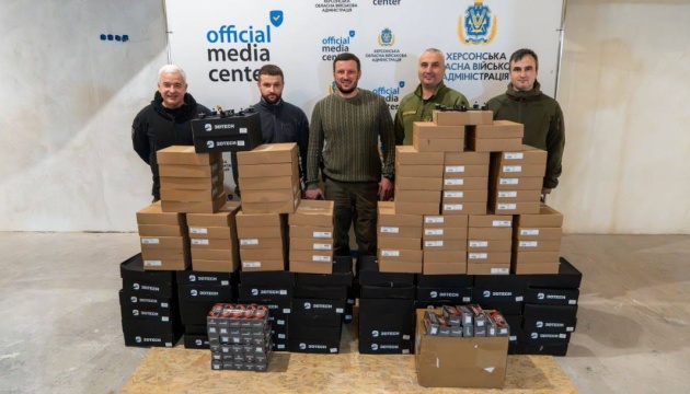 Громади Херсонщини придбали для військових півтори сотні FPV-дронів