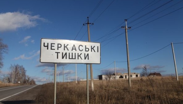 Енергетики працювали майже рік: у Черкаські Тишки на Харківщині повернули електрику