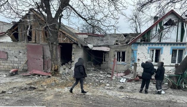 Армія РФ з артилерії обстріляла Гірник на Донеччині, поранений підліток