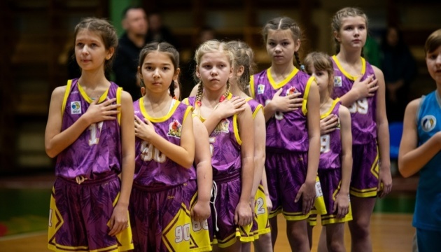 В Івано-Франківську проходить дитячий фестиваль мінібаскетболу