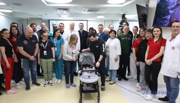 9-місячну дитину виписали з Охматдиту після операції на серці і печінці, що тривала майже добу