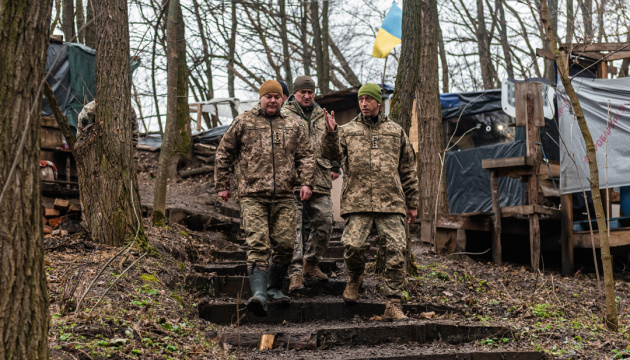 Наєв перевірив боєготовність і тилове забезпечення опорного пункту на Київщині