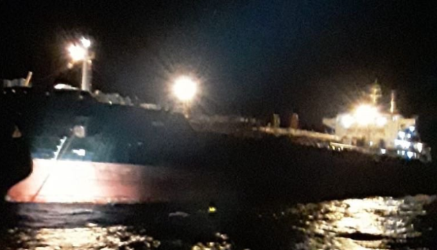Біля берегів Туреччини зламався танкер, що прямував з Іспанії до Росії