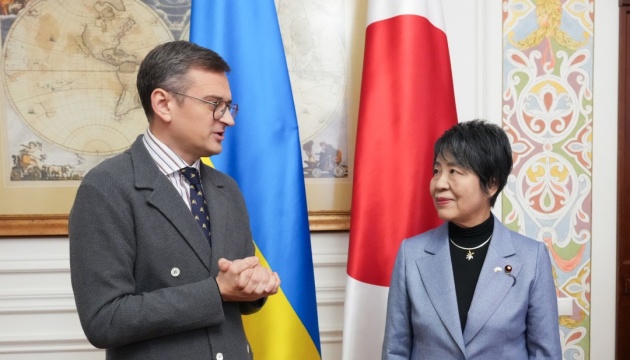 Глава МЗС Японії про пресконференцію в укритті: Зараз відчуваю серйозність ситуації в Україні