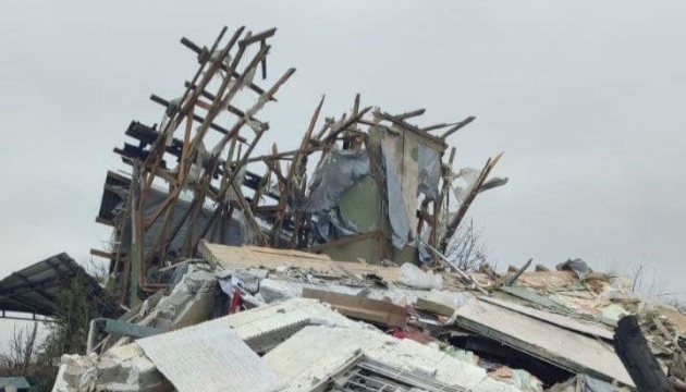 Уламки збитої на Дніпропетровщині російської ракети зруйнували будинок