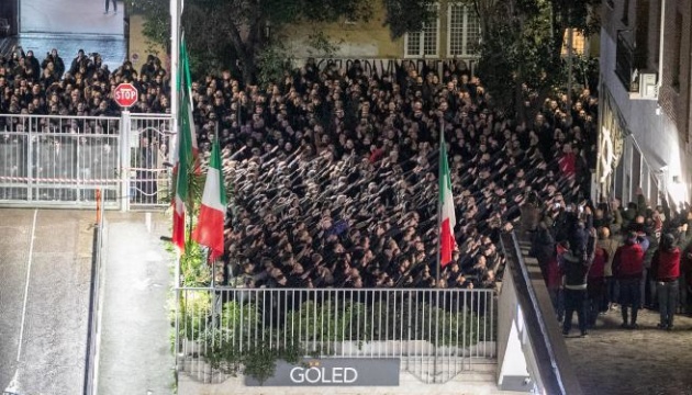 В Італії розгорівся скандал після фашистських вітань на мітингу