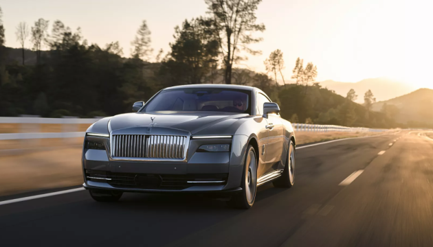 Rolls-Royce заявив про рекордні продажі авто у 2023 році