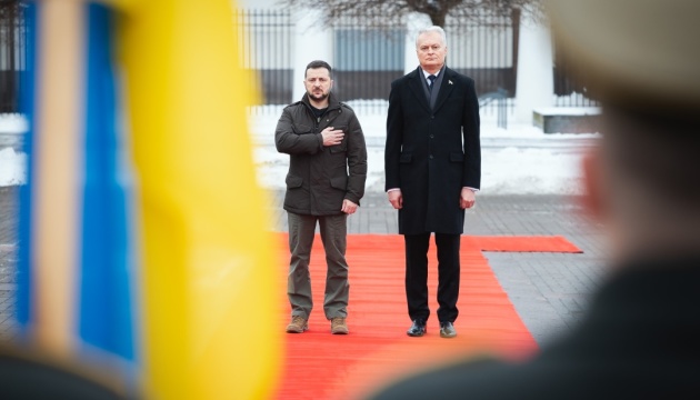 Зеленський зустрівся у Вільнюсі з президентом Литви